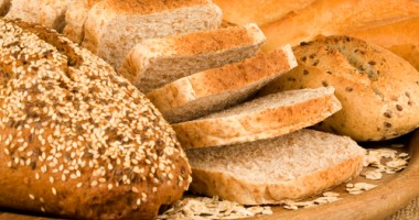 Ce spune ministrul Agriculturii despre reducerea TVA la pâine