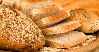 Stire din Economie : PÂINE MAI IEFTINĂ, DIN TOAMNĂ. TVA-ul ar putea să scadă la 9%