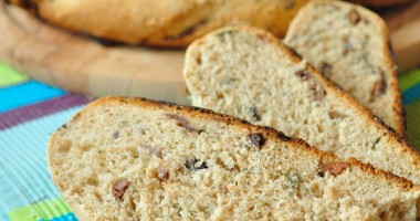 Stire din Diverse : Pâinea. De ce nu trebuie eliminată din alimentație