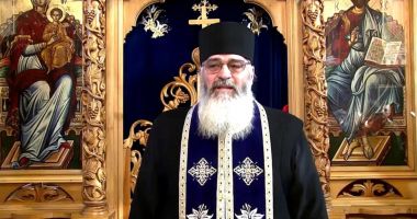 Stire din Actualitate : Preotul Calistrat Chifan, supărat pe enoriașii care vor pomelnice fără să plătească: "La mine vii cu 5 lei? Mă iei de prost?"
