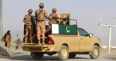 Stire din Actualitate : Pakistanul declară „război deschis” Afganistanului. Kabulul și Kandaharul au fost bombardate