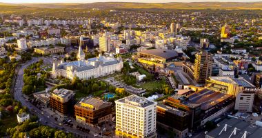 Premieră în România: Foster + Partners, unul dintre liderii mondiali ai arhitecturii contemporane, proiectează dezvoltările IULIUS de la Constanţa şi Iaşi - 2