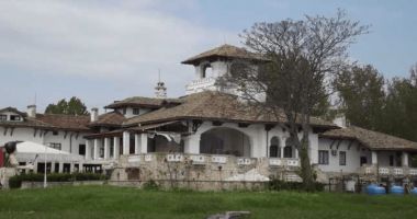 Stire din Cultură-Educație : Fostul palat regal de la Mamaia, surprins în paginile cărţii muzeografului Delia Roxana Cornea
