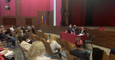 Stire din Cultură-Educație : ISJ Constanța în ședință cu directorii unităților private