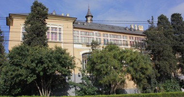 Stire din Cultură-Educație : Chinurile facerii Palatului Regal în Constanța