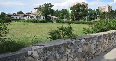 Istorie batjocorită, în Mamaia. Castelul regal, ferecat şi lăsat pradă ruinei - 9