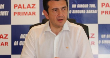 Stire din Politică-Administrație : "Le cer constănțenilor doar cinci minute pentru a salva Constanța"