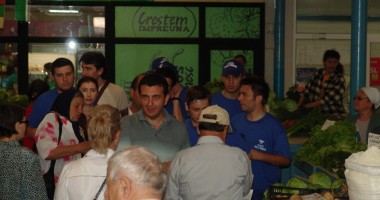 Stire din Politică-Administrație : "Vreau ca locuitorii Constanței  să cumpere produse la preț de producător"
