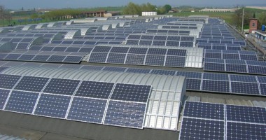 Dacia se face producător de energie solară