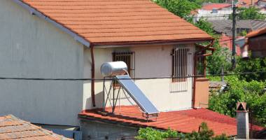 Stire din Social : Panourile solare, o alternativă  convenabilă de încălzire pentru constănțeni?