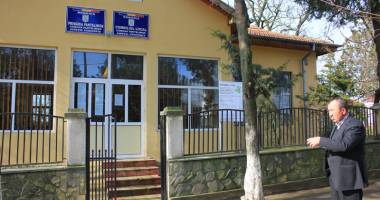 Stire din Politică-Administrație : Locuitorii din Runcu vor avea apă potabilă până la sfârșitul lunii august