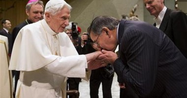 Stire din Actualitate : Șeful Pentagonului s-a întâlnit la Vatican cu papa Benedict al XVI-lea