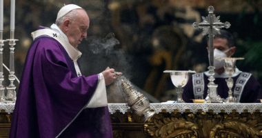 Stire din Social : Papa Francisc critică indiferența societății în discursul pe care l-a susținut cu ocazia Bobotezei