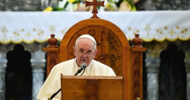 Stire din Actualitate : Papa Francisc: "Pentru numele lui Dumnezeu, opriţi acest masacru”