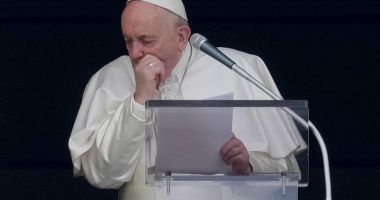 Stire din Actualitate : Papa Francisc și-a anulat audiențele de vineri din cauza unei stări febrile
