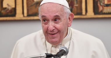Papa Francisc şi-a anulat programul din cauza unei 