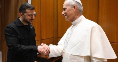 Stire din Actualitate : Zelenski s-a întâlnit cu Papa Leon al XIV-lea după slujba de înscăunare
