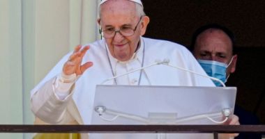 Papa Francisc a apărut pentru prima dată în public, după ce s-a operat - 2