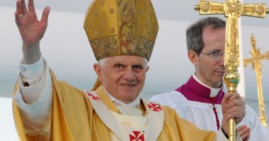 Stire din Actualitate : Șoc în lumea creștină: Papa Benedict al XVI-lea demisionează