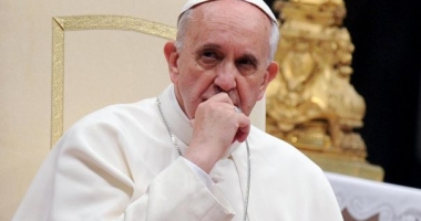 Stire din Actualitate : Papa Francisc refuză să primească, în avans, felicitări de ziua sa. Sâmbătă, Suveranul Pontif va împlini 80 de ani
