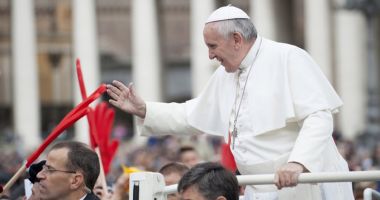 Stire din Actualitate : Papa Francisc s-a întâlnit la Dublin cu victime  ale abuzurilor preoților irlandezi