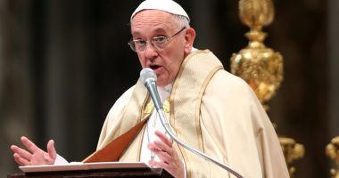 Stire din Actualitate : Papa Francisc pledează pentru trecerea la energii "curate"