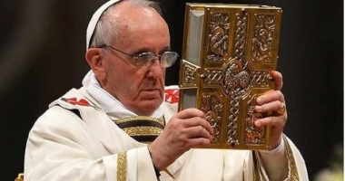 Bărbații însurați ar putea deveni preoți, anunță Papa Francisc