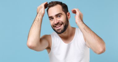 Stire din Sănătate : Cum afectează o dietă nefavorabilă părul? Ce spun specialiștii