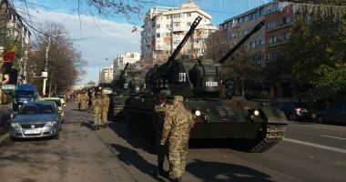 La mulți ani, România! Paradă militară pe bulevardul Alexandru Lăpușneanu / GALERIE FOTO - 3