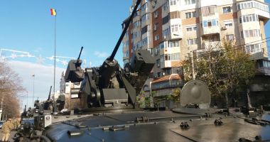 La mulți ani, România! Paradă militară pe bulevardul Alexandru Lăpușneanu / GALERIE FOTO - 7