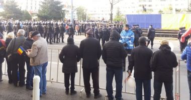 La mulți ani, România! Paradă militară pe bulevardul Alexandru Lăpușneanu / GALERIE FOTO - 6