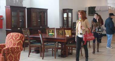Stire din Economie : "Parada" mobilei românești la Mamaia