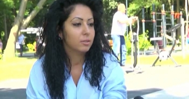 Stire din Social : DRAMA UNEI TINERE PARALIZATE DUPĂ UN ACCIDENT CU ATV-UL. A stat trei săptămâni în comă / Video