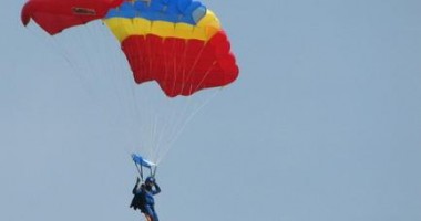 Stire din Eveniment : Un copil a fost accidentat la un miting aviatic