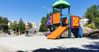 Stire din Politică-Administrație : Administrația locală din Constanța continuă reamenajarea parcurilor