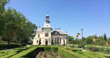 Stire din Social : Parcul "Lordului valah" vs. Parcul Arheologic. Feeria și munca de Sisif