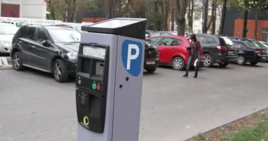 Stire din Actualitate : Un cuplu a furat aproape 1,9 milioane de euro din parcometre timp de mai mulți ani. „Cheltuiam totul”