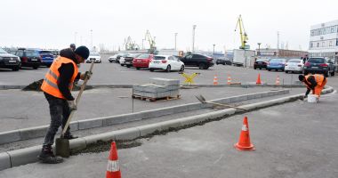 Stire din Social : Parcarea de la Poarta 1, închisă mâine. Se lucrează la amenajarea spațiului
