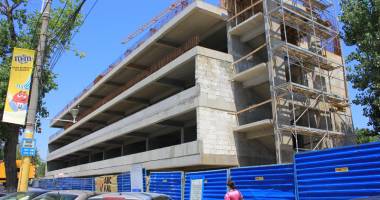 De ce au decis autoritățile suspendarea lucrărilor la parcarea supraetajată  din Mamaia - 5