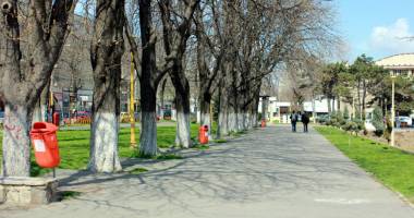 Stire din Politică-Administrație : Primăria Constanța va construi o parcare subterană în parcul de la Sala Sporturilor