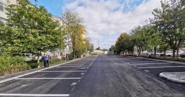 Stire din Politică-Administrație : Peste 1.700 locuri noi de parcare amenajate de administrația locală