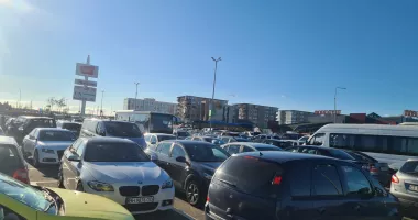 Stire din Social : CT BUS pregătește rute alternative în zonele comerciale aglomerate, în perioada următoare