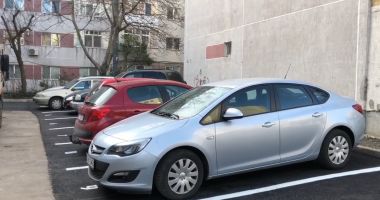 Stire din Social : Parcări noi în jurul blocurilor din cartierele Constanței