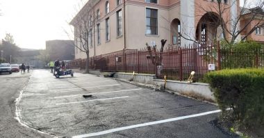 Stire din Politică-Administrație : Administrația locală a amenajat noi locuri de parcare