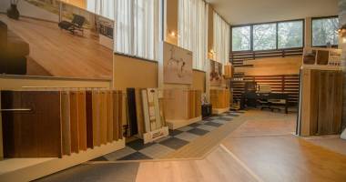 Parchet, pardoseli, mochete și tapet, toate într-un singur showroom - 8