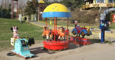 SCANDAL / Cine seamănă TEROARE în  "ȚARA PITICILOR" din Parcul Tăbăcăriei? - 2