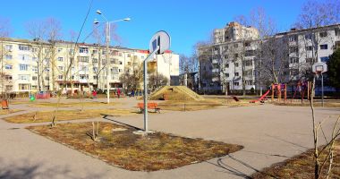 Stire din Politică-Administrație : Administrația locală reconfigurează Parcul "Dragoslavele"