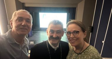 Stire din Actualitate : Porţi Deschise la Cuget Liber Antena 3. Marius Moșteanu: „Urez cuvântului scris și cuvântului povestit să fie o amintire frumoasă”