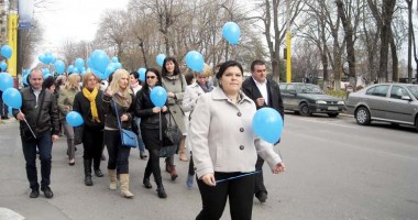 Părinții copiilor cu autism, disperați: "Avem nevoie de ajutor, nu de milă!" - 2