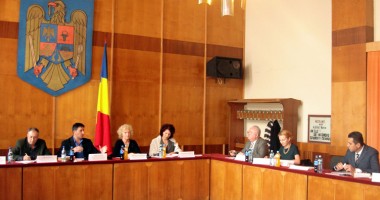 Stire din Cultură-Educație : Problemele din învățământ, între demagogie, populism și neputință